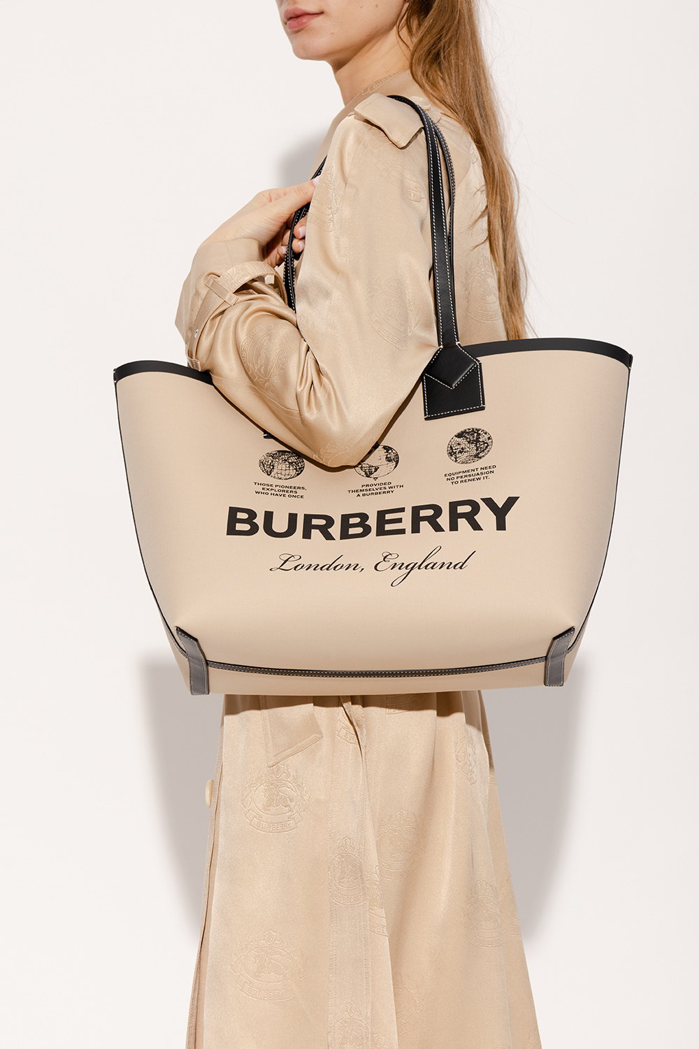 Burberry handbags in japan best sale